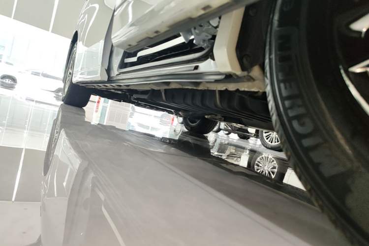 Used Toyota Alphard 2021 Dual-Engine 2.5L Prestige Edition Left Side Sill