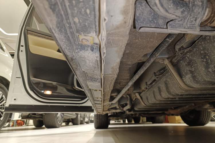 Used Toyota Alphard 2021 Dual-Engine 2.5L Prestige Edition Left Side Sill