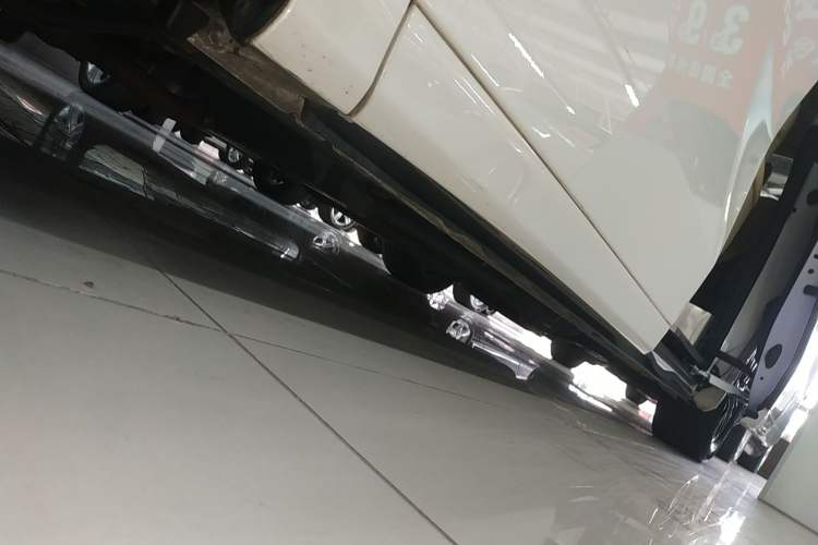 Used Toyota Alphard 2021 Dual-Engine 2.5L Luxury Edition Left Side Sill