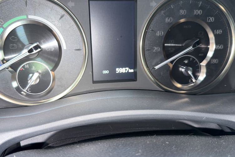 Used Toyota Alphard 2021 Dual-Motor 2.5L Premium Edition Odometer Close Up