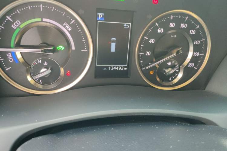 Used Toyota Alphard 2021 Dual-Engine 2.5L Luxury Edition Odometer Close Up