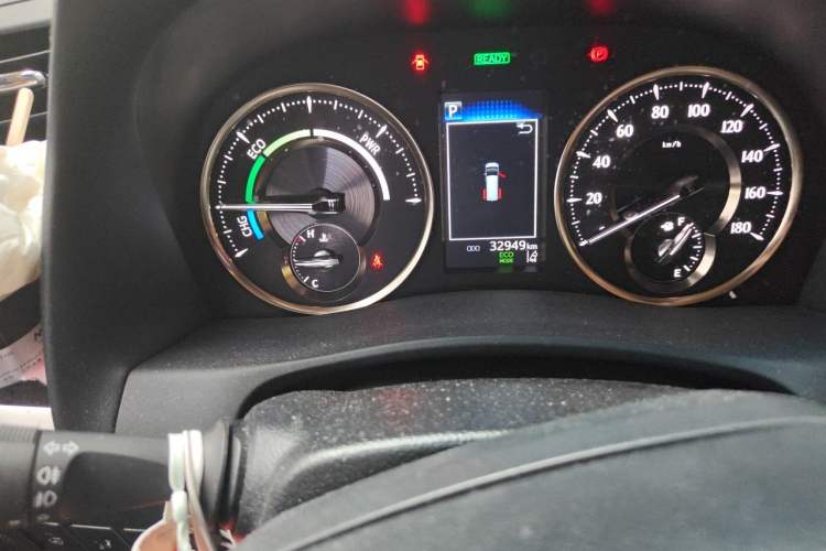 Used Toyota Alphard 2021 Dual-Engine 2.5L Luxury Edition Odometer Close Up