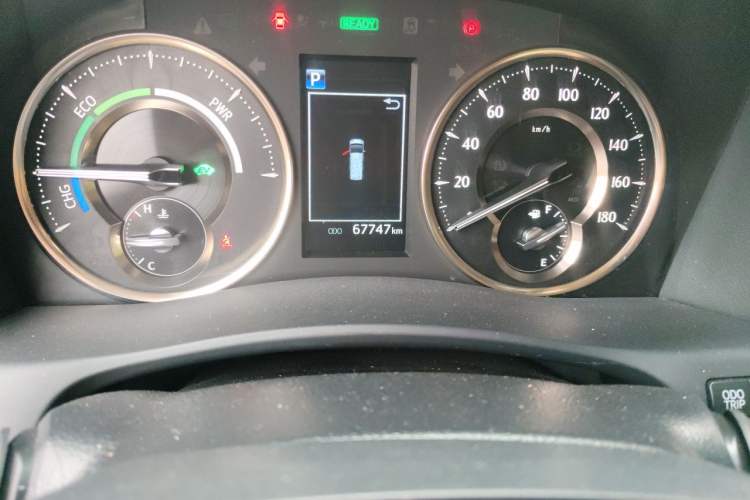 Used Toyota Alphard 2021 Dual-Engine 2.5L Luxury Edition Odometer Close Up