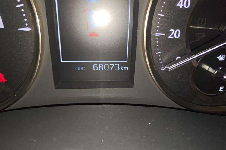 Used Toyota Alphard 2021 Dual-Motor 2.5L Premium Edition Odometer Close Up