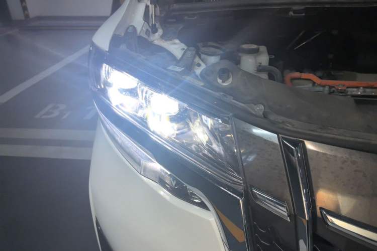 Used Toyota Alphard 2021 Dual-Engine 2.5L Luxury Edition Right Front Headlight