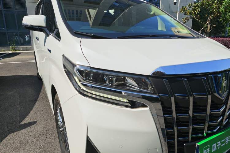 Used Toyota Alphard 2021 Dual-Engine 2.5L Luxury Edition Right Front Headlight