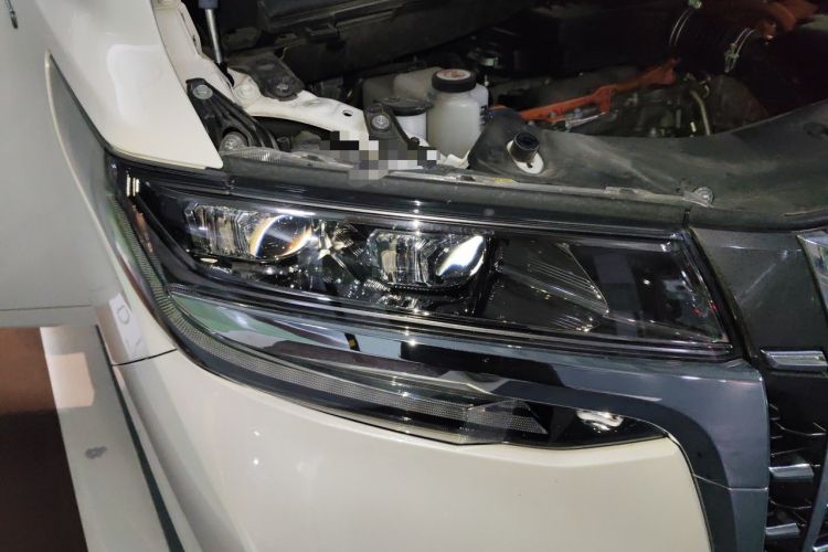 Used Toyota Alphard 2021 Dual-Engine 2.5L Prestige Edition Right Front Headlight