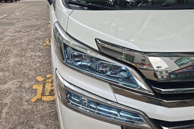 Used Toyota Alphard 2021 Dual-Engine 2.5L Prestige Edition Right Front Headlight