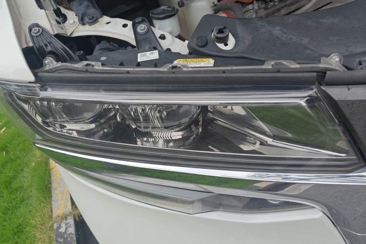 Used Toyota Alphard 2021 Dual-Engine 2.5L Luxury Edition Right Front Headlight