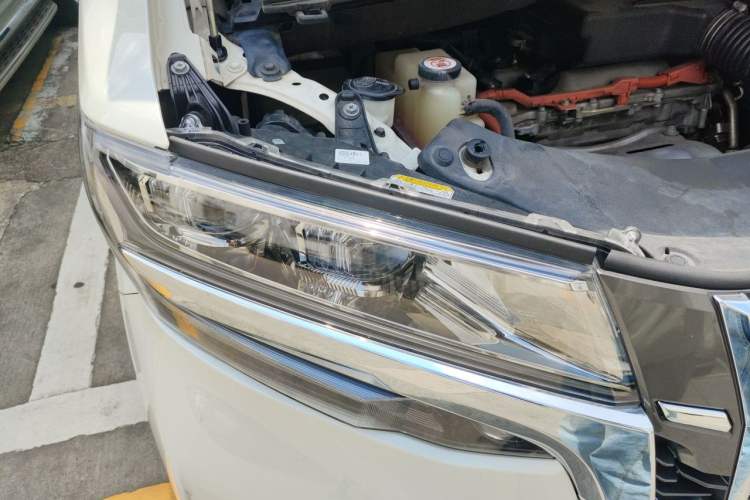 Used Toyota Alphard 2021 Dual-Engine 2.5L Luxury Edition Right Front Headlight