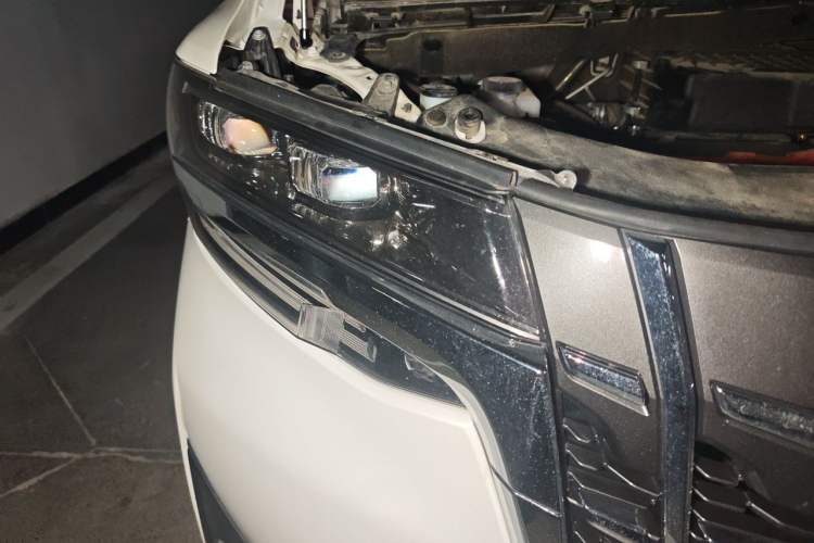 Used Toyota Alphard 2021 Dual-Engine 2.5L Prestige Edition Right Front Headlight
