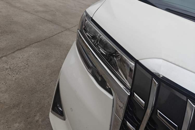 Used Toyota Alphard 2021 Dual-Engine 2.5L Prestige Edition Right Front Headlight