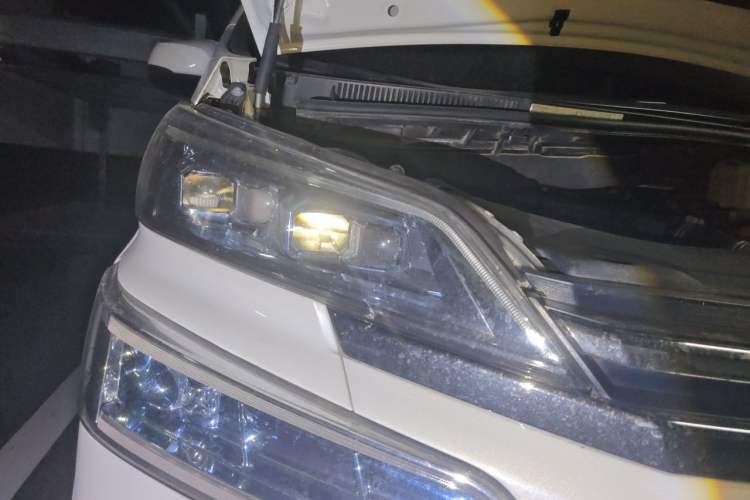 Used Toyota Alphard 2021 Dual-Engine 2.5L Luxury Edition Right Front Headlight