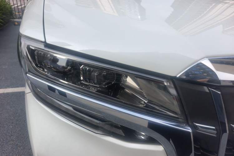 Used Toyota Alphard 2021 Dual-Engine 2.5L Luxury Edition Right Front Headlight
