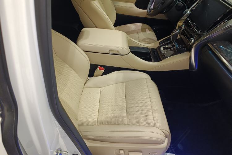 Used Toyota Alphard 2021 Dual-Engine 2.5L Prestige Edition Right Front Seat