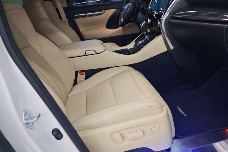 Used Toyota Alphard 2021 Dual-Motor 2.5L Premium Edition Right Front Seat