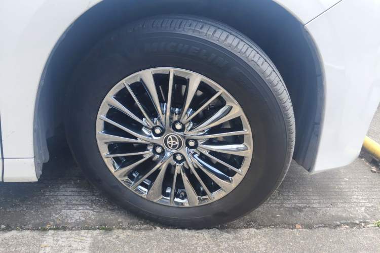 Used Toyota Alphard 2021 Dual-Engine 2.5L Prestige Edition Right Front Wheel Hub