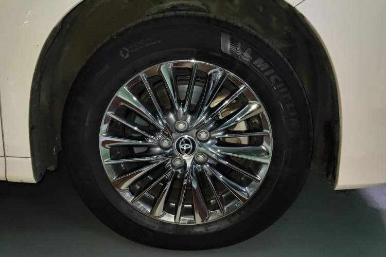 Used Toyota Alphard 2021 Dual-Engine 2.5L Prestige Edition Right Front Wheel Hub