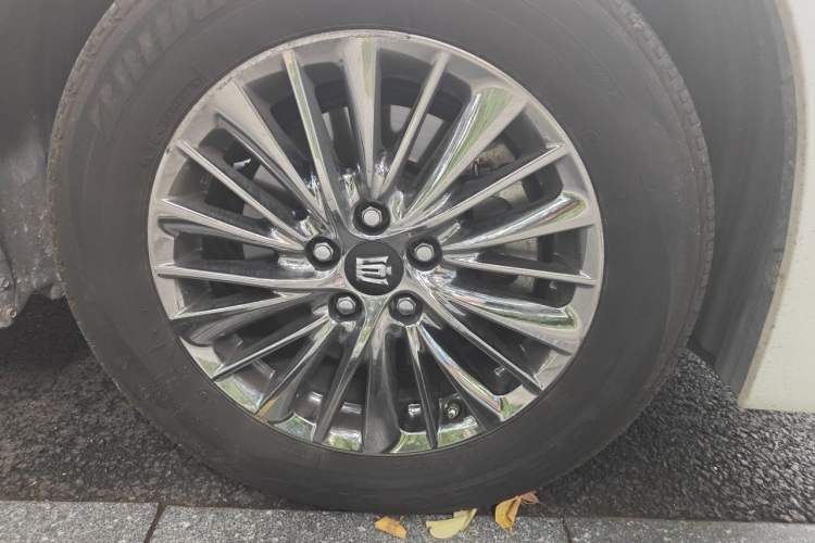 Used Toyota Alphard 2021 Dual-Engine 2.5L Luxury Edition Right Front Wheel Hub