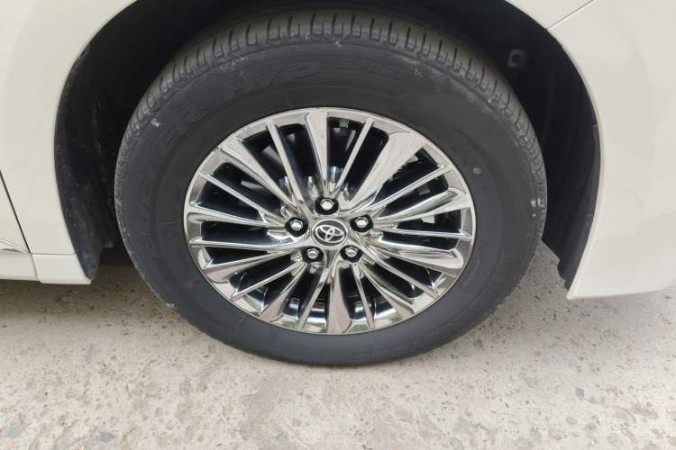 Used Toyota Alphard 2021 Dual-Engine 2.5L Luxury Edition Right Front Wheel Hub