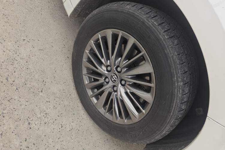 Used Toyota Alphard 2021 Dual-Engine 2.5L Prestige Edition Right Front Wheel Hub