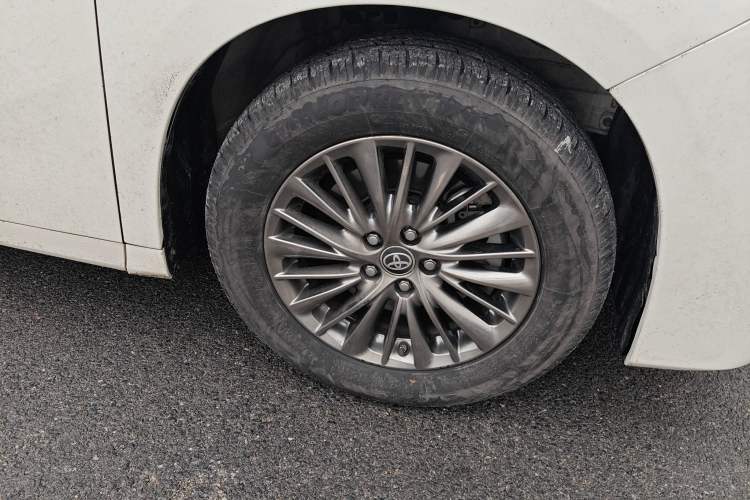 Used Toyota Alphard 2021 Dual-Engine 2.5L Luxury Edition Right Front Wheel Hub