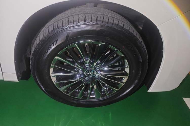 Used Toyota Alphard 2021 Dual-Engine 2.5L Prestige Edition Right Front Wheel Hub