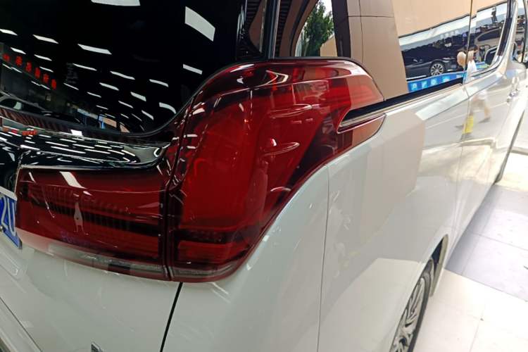 Used Toyota Alphard 2021 Dual-Engine 2.5L Luxury Edition Right Rear Taillight