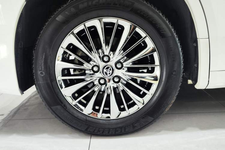 Used Toyota Alphard 2021 Dual-Engine 2.5L Prestige Edition Right Rear Wheel Hub