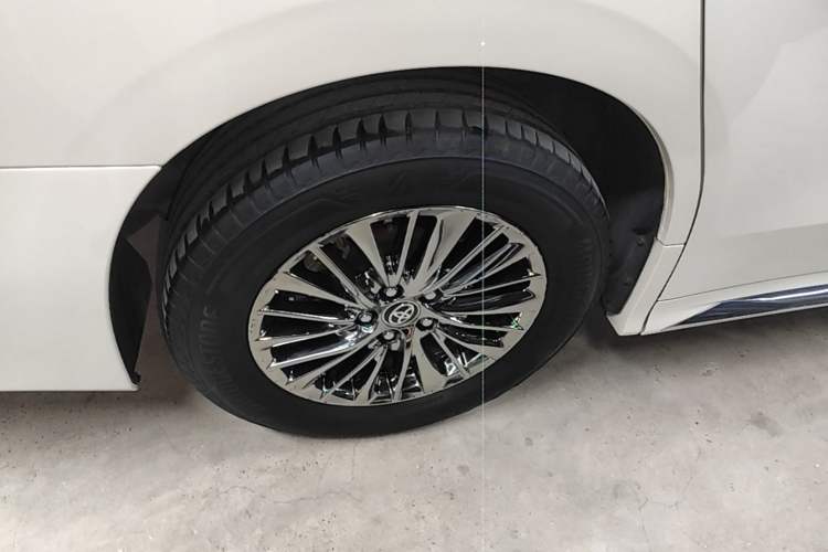 Used Toyota Alphard 2021 Dual-Engine 2.5L Prestige Edition Right Rear Wheel Hub