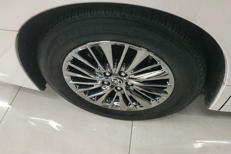 Used Toyota Alphard 2021 Dual-Engine 2.5L Luxury Edition Right Rear Wheel Hub