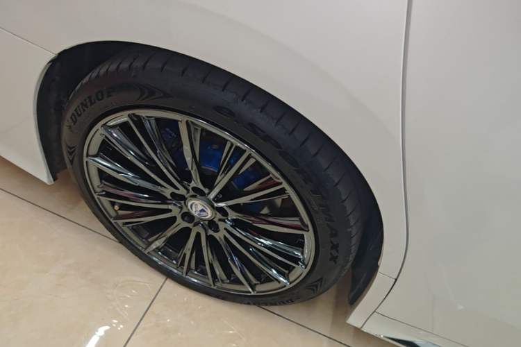 Used Toyota Alphard 2021 Dual-Motor 2.5L Premium Edition Right Rear Wheel Hub