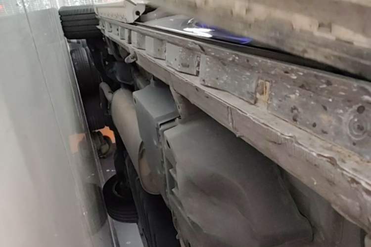 Used Toyota Alphard 2021 Dual-Motor 2.5L Premium Edition Right Side Sill