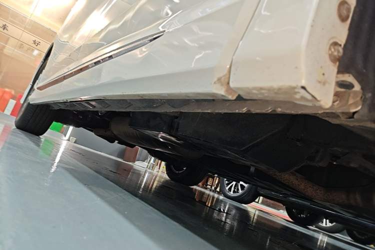 Used Toyota Alphard 2021 Dual-Engine 2.5L Luxury Edition Right Side Sill