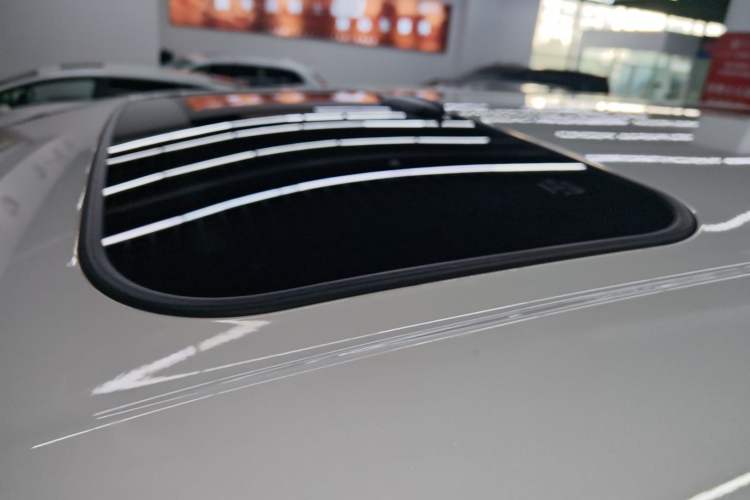 Used Toyota Alphard 2021 Dual-Motor 2.5L Premium Edition Roof