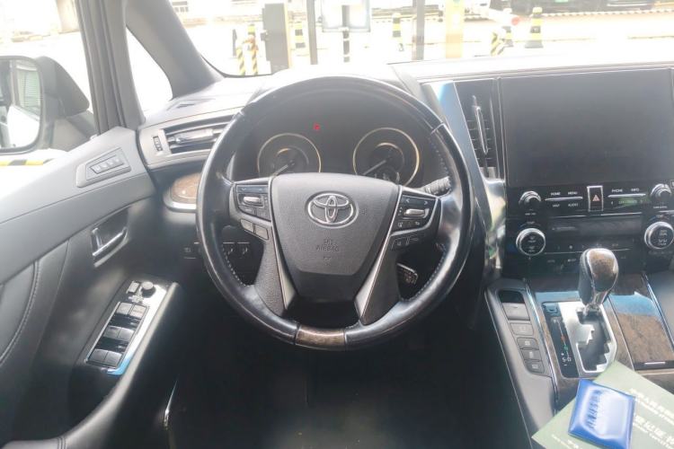 Used Toyota Alphard 2021 Dual-Engine 2.5L Prestige Edition Steering Wheel