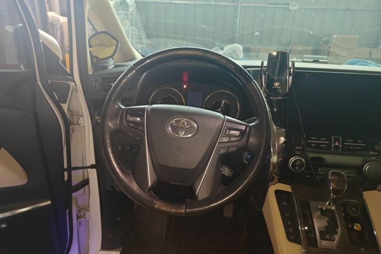 Used Toyota Alphard 2021 Dual-Motor 2.5L Premium Edition Steering Wheel