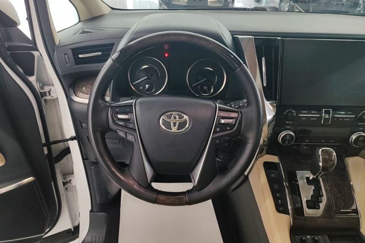Used Toyota Alphard 2021 Dual-Engine 2.5L Prestige Edition Steering Wheel