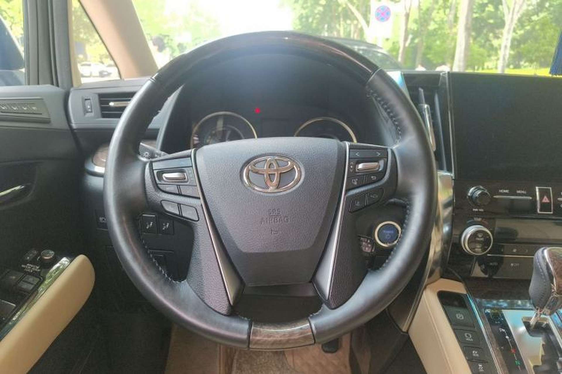 Used Toyota Alphard 2021 Dual-Motor 2.5L Premium Edition Steering Wheel