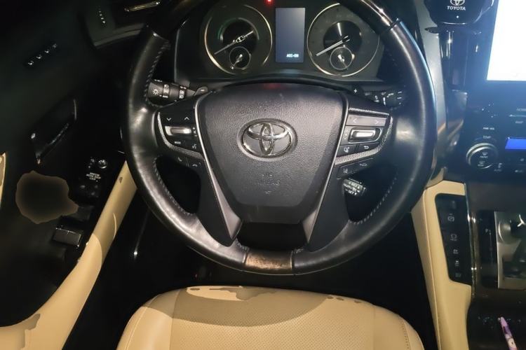Used Toyota Alphard 2021 Dual-Motor 2.5L Premium Edition Steering Wheel