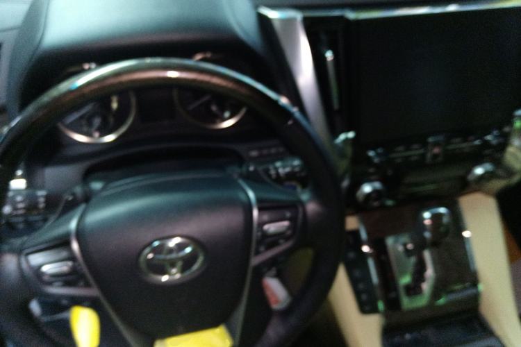 Used Toyota Alphard 2021 Dual-Engine 2.5L Prestige Edition Steering Wheel