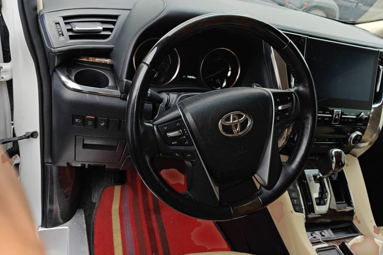 Used Toyota Alphard 2021 Dual-Engine 2.5L Luxury Edition Steering Wheel