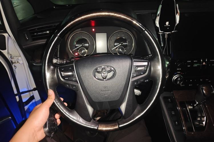 Used Toyota Alphard 2021 Dual-Engine 2.5L Prestige Edition Steering Wheel