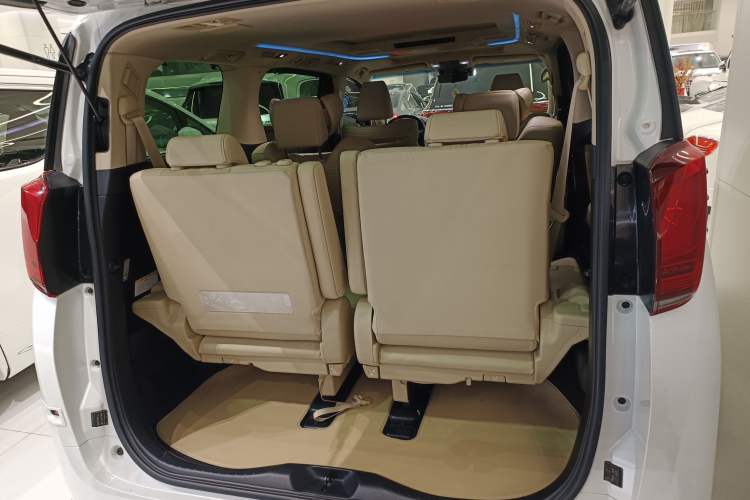 Used Toyota Alphard 2021 Dual-Engine 2.5L Prestige Edition Trunk