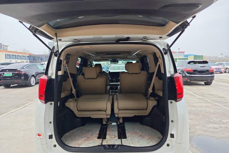 Used Toyota Alphard 2021 Dual-Engine 2.5L Luxury Edition Trunk