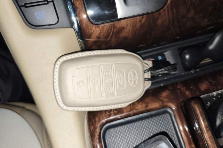 Used Toyota Alphard 2021 Dual-Engine 2.5L Luxury Edition Vehicle Key