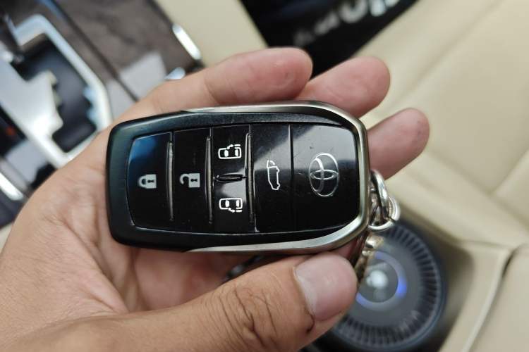 Used Toyota Alphard 2021 Dual-Motor 2.5L Premium Edition Vehicle Key
