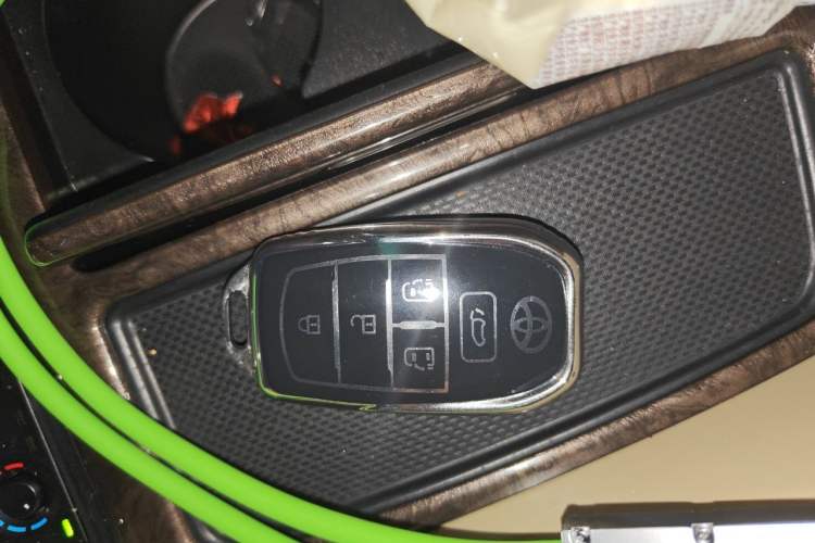 Used Toyota Alphard 2021 Dual-Motor 2.5L Premium Edition Vehicle Key
