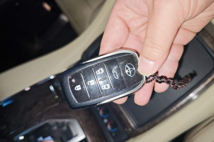 Used Toyota Alphard 2021 Dual-Motor 2.5L Premium Edition Vehicle Key