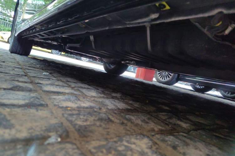 Used Toyota Alphard 2023 Dual-Motor 2.5L Premium Golden Edition Chassis Rear Left